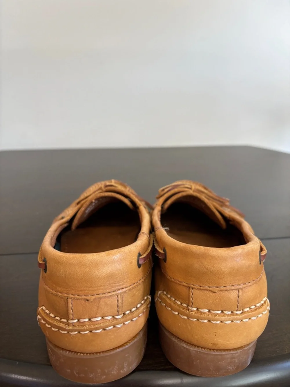 Cary Country Men's Tan Leather Boat Shoes with Moc Toe and Lace Detail Size 10